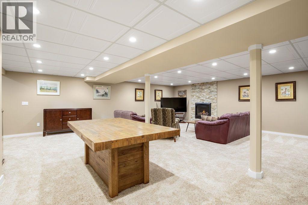 1348 Norfolk Drive NW - 18