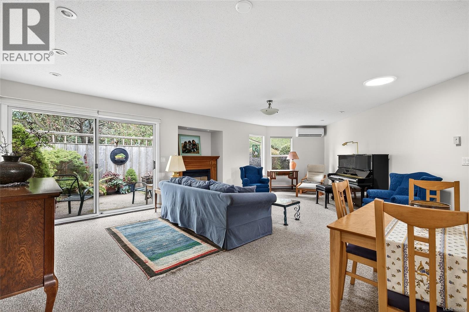 #8 130 Corbett Rd - 8