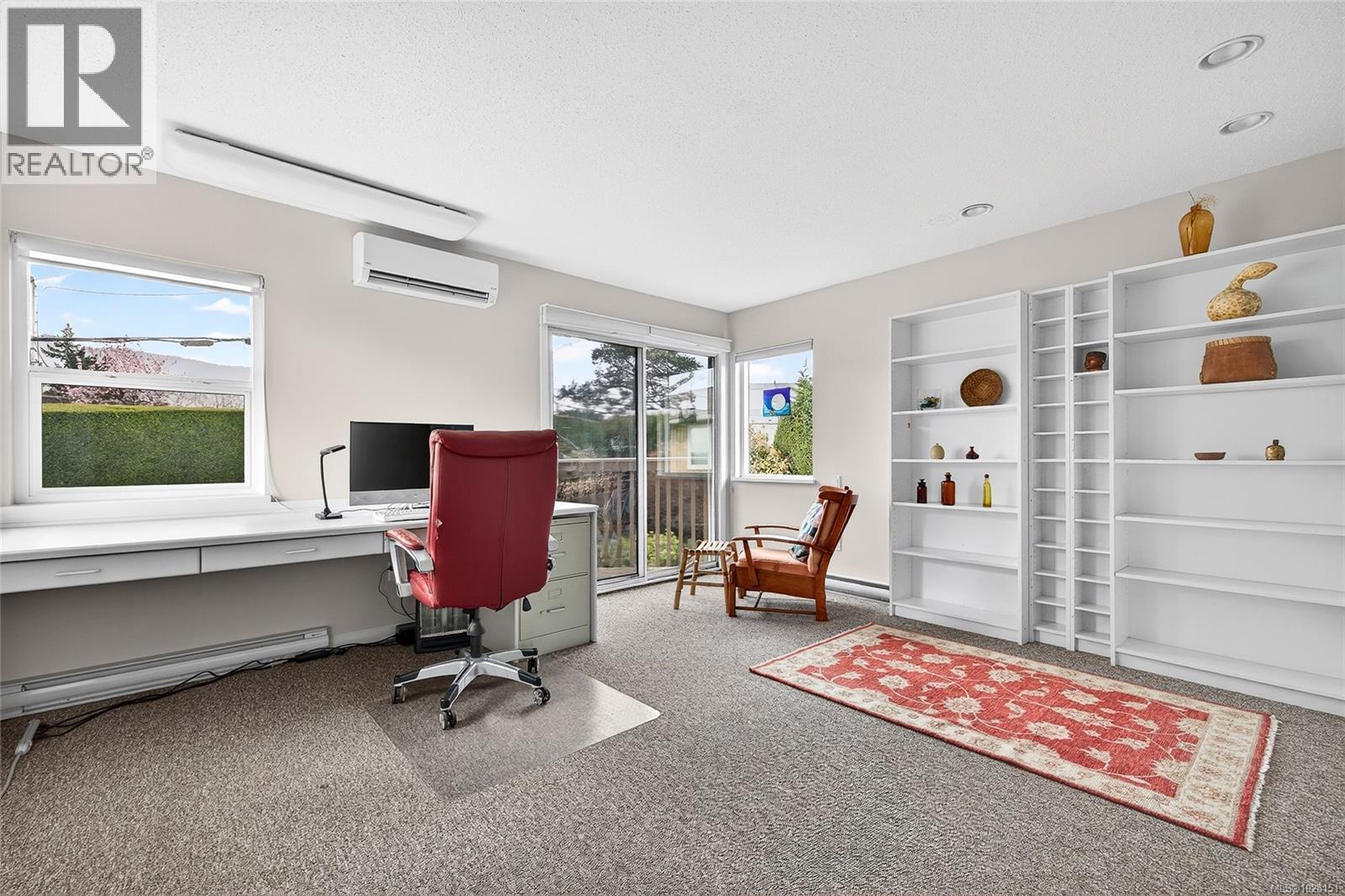 #8 130 Corbett Rd - 18