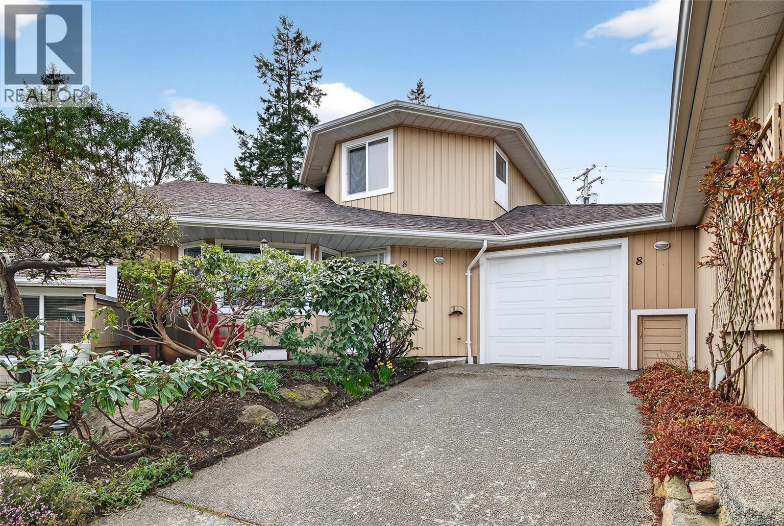 #8 130 Corbett Rd - 31