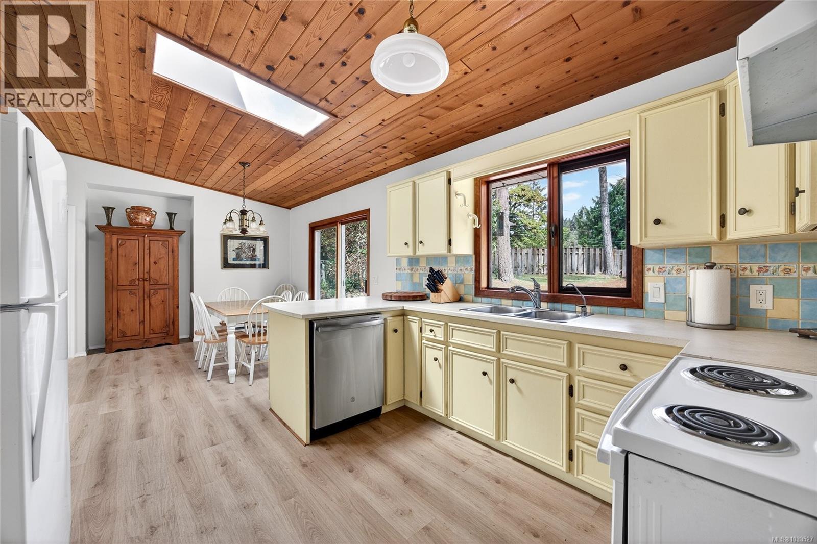 140 Quarry Dr - 12