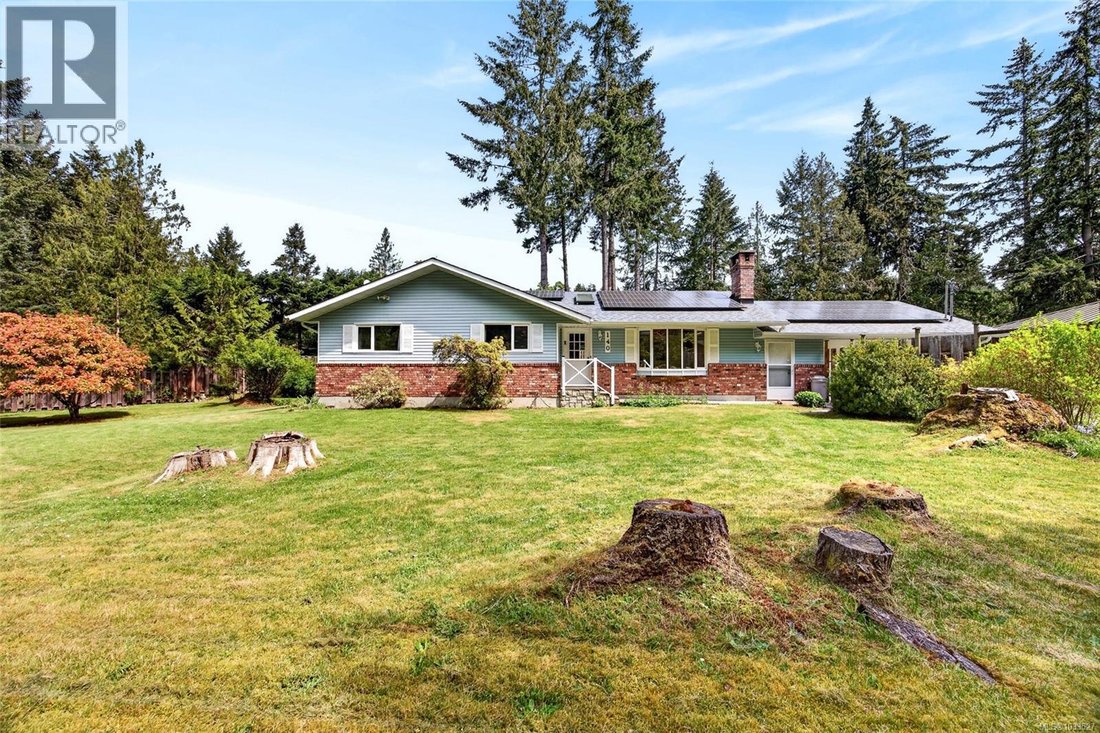 140 Quarry Dr - 3