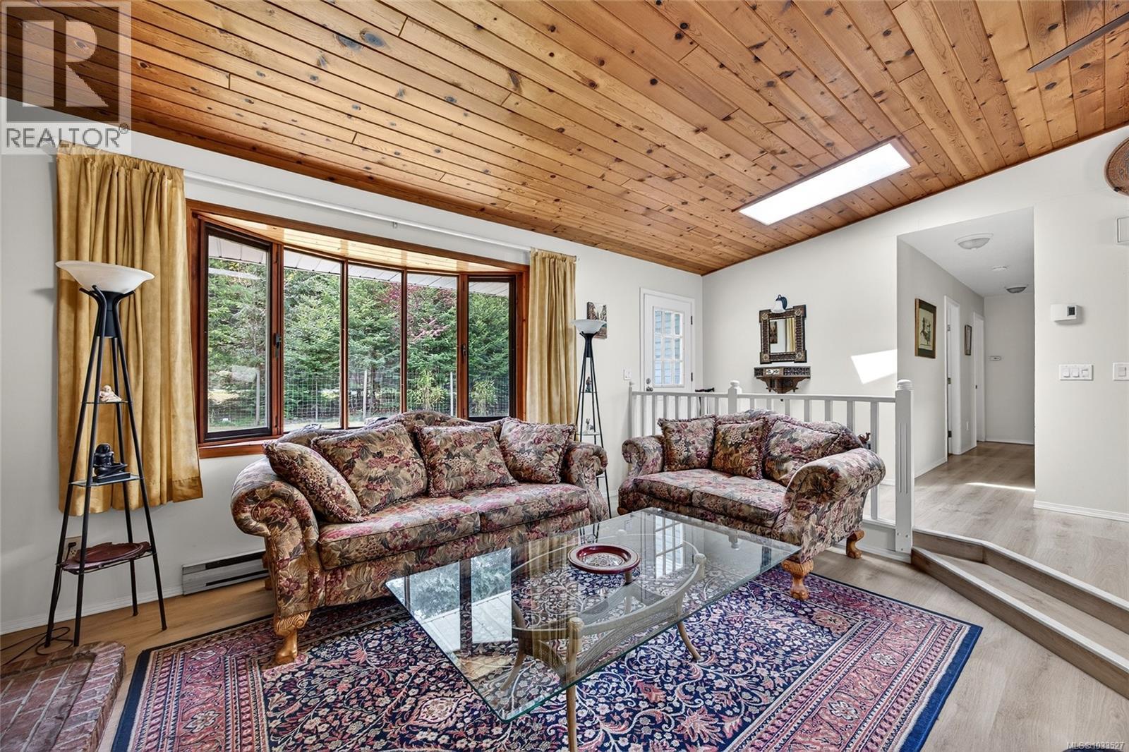 140 Quarry Dr - 7