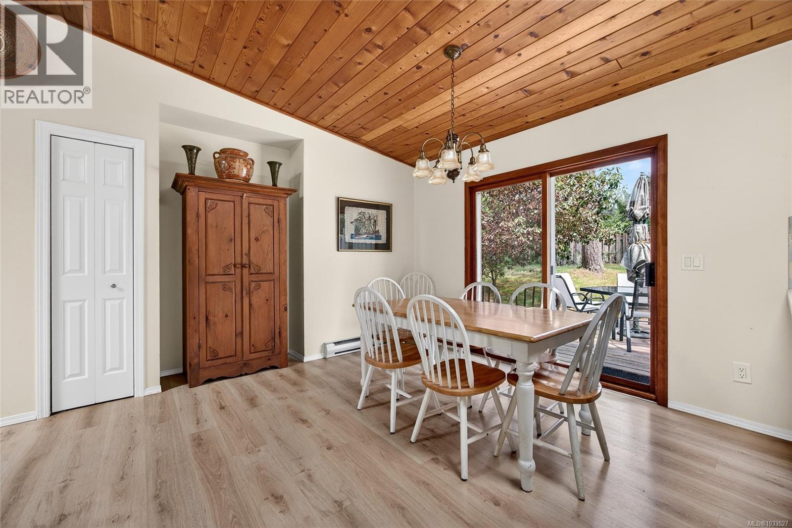 140 Quarry Dr - 8