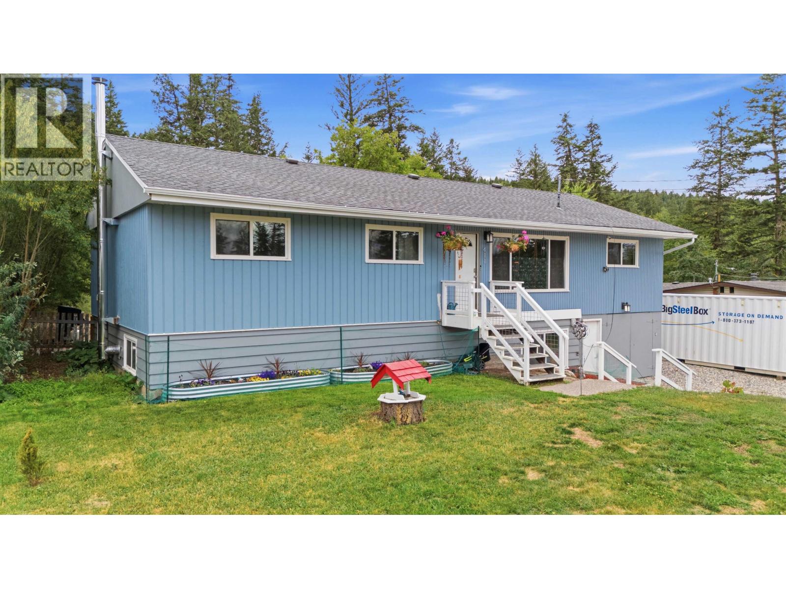 411 RICHARD STREET - 24