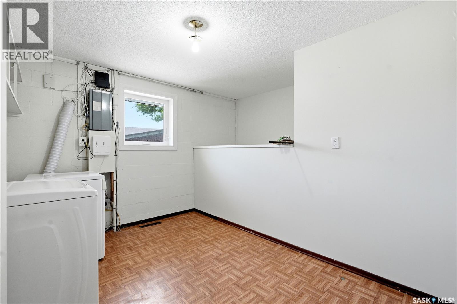 2525 McPherson AVENUE - 23