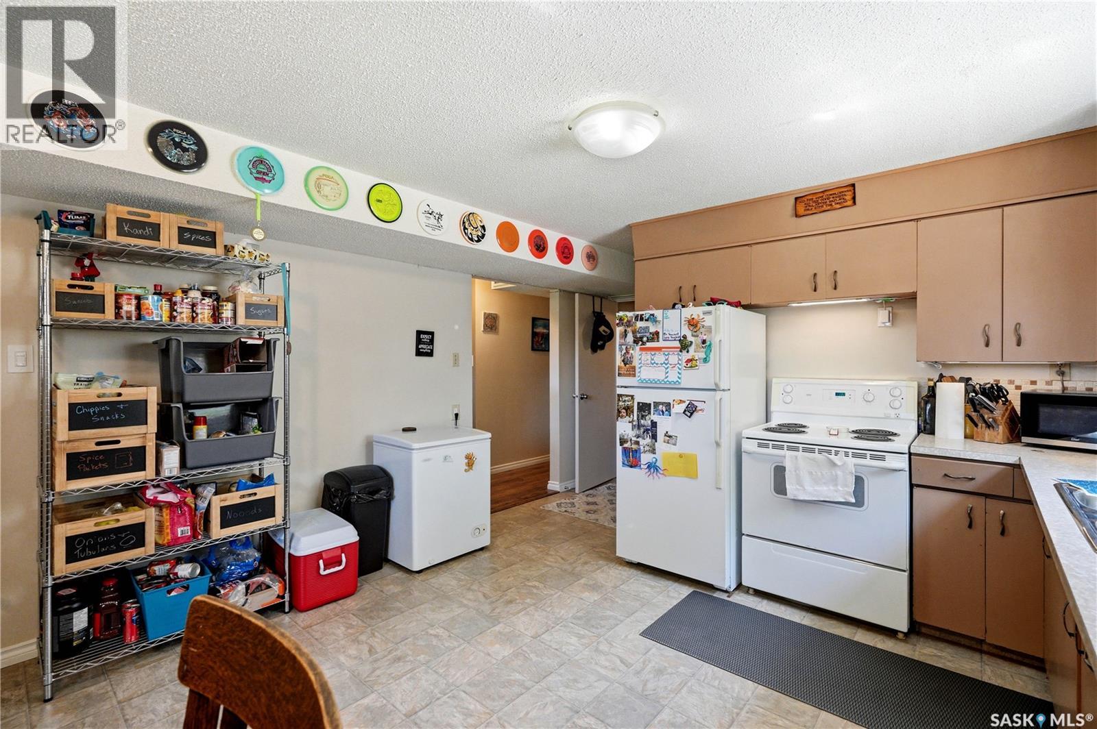 2525 McPherson AVENUE - 31
