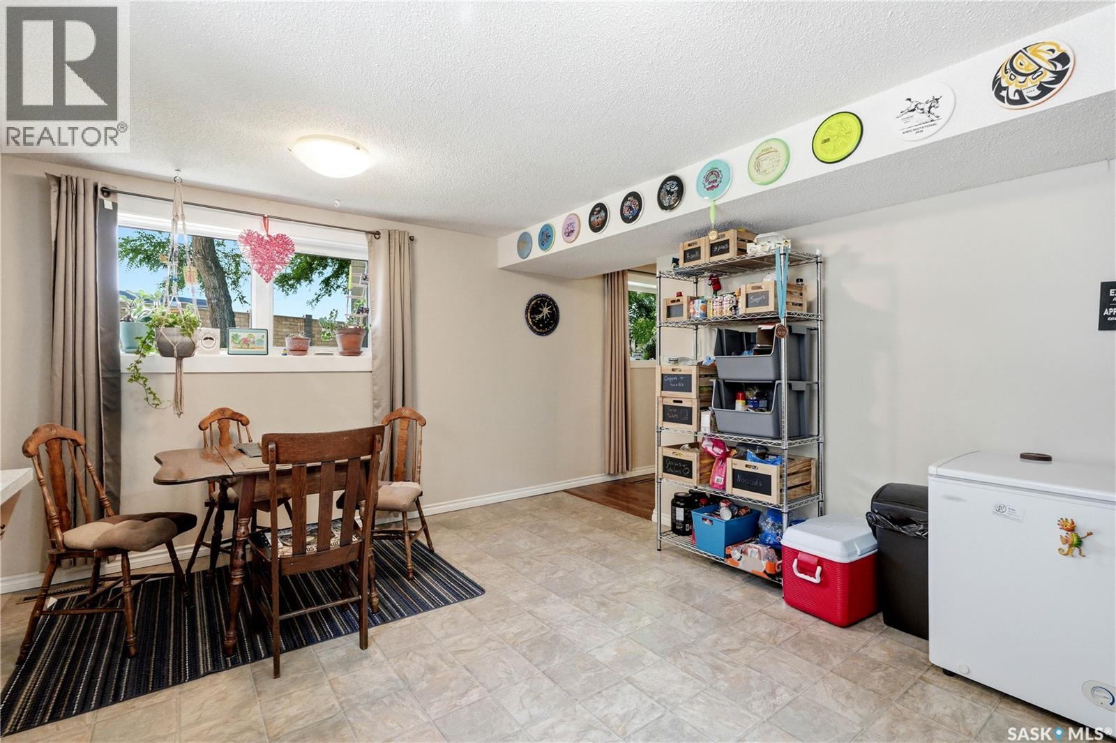 2525 McPherson AVENUE - 33