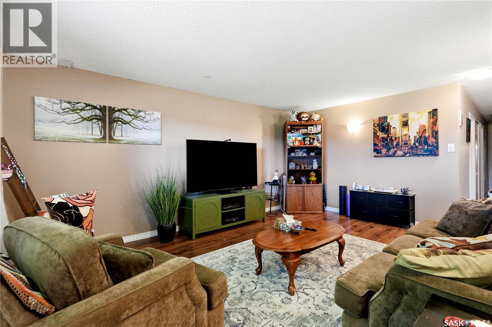 2525 McPherson AVENUE - 36