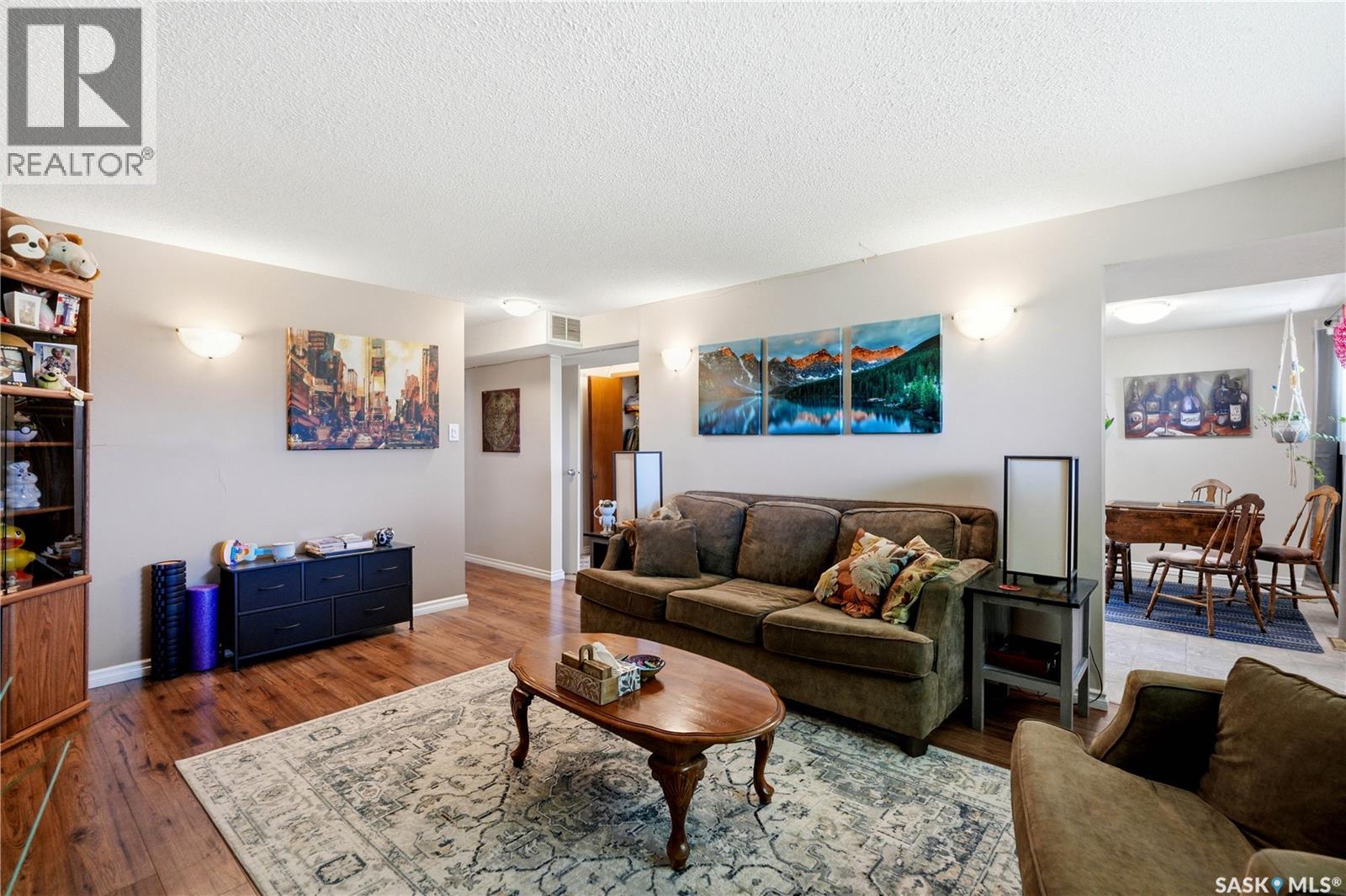 2525 McPherson AVENUE - 37