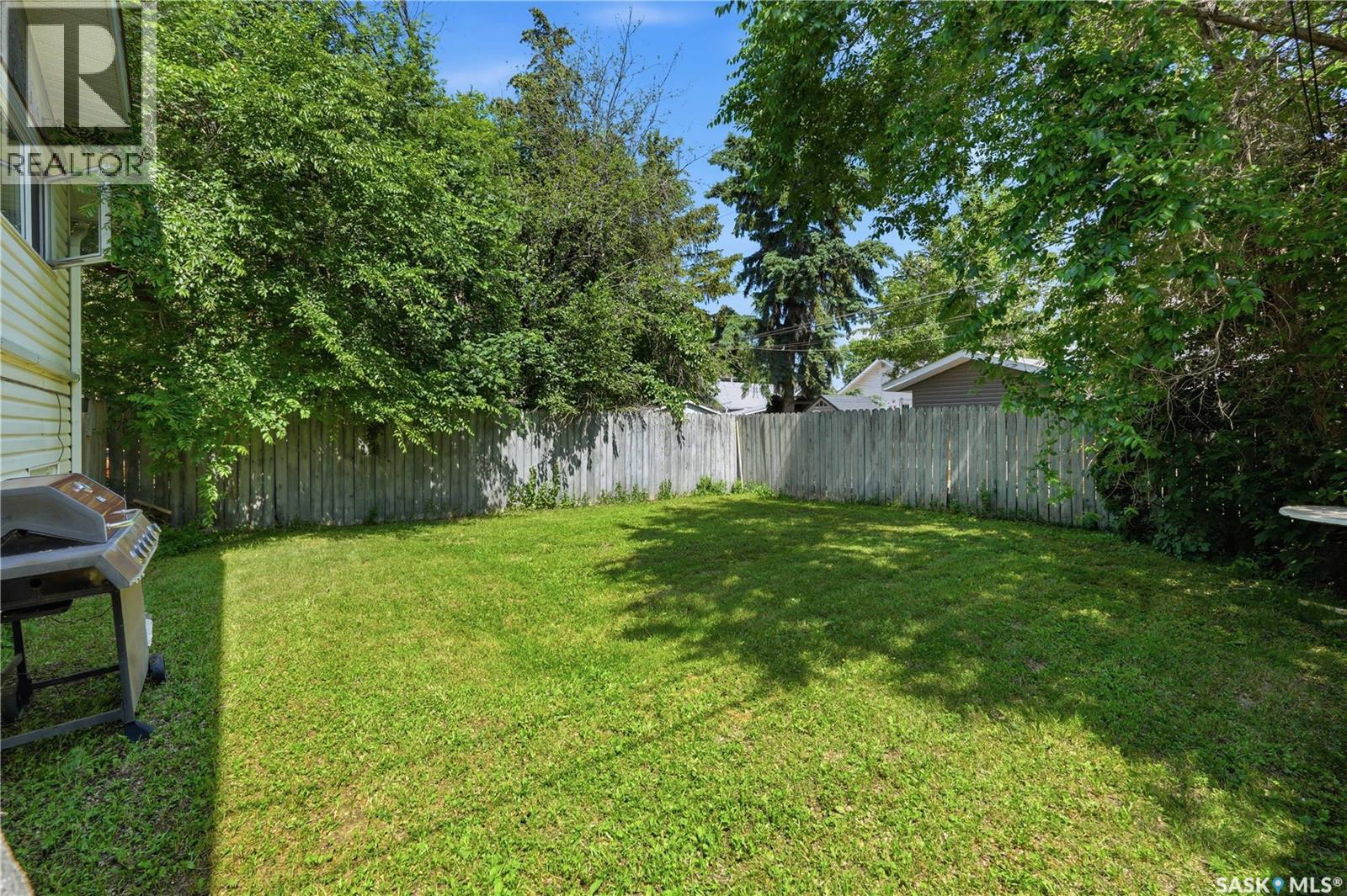 2525 McPherson AVENUE - 48