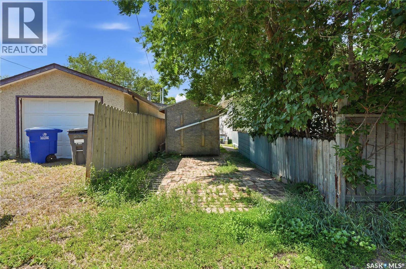 2525 McPherson AVENUE - 53