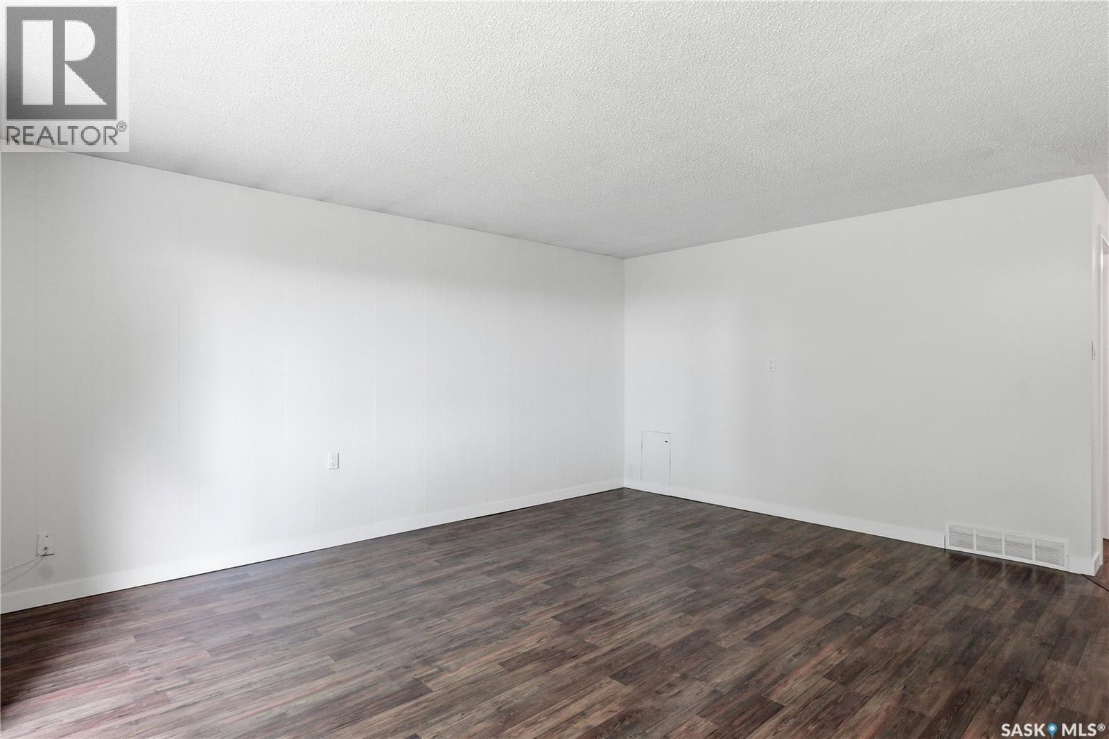 2525 McPherson AVENUE - 7
