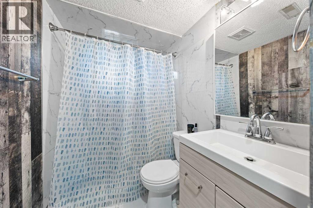 143 Castlebrook Rise NE - 20