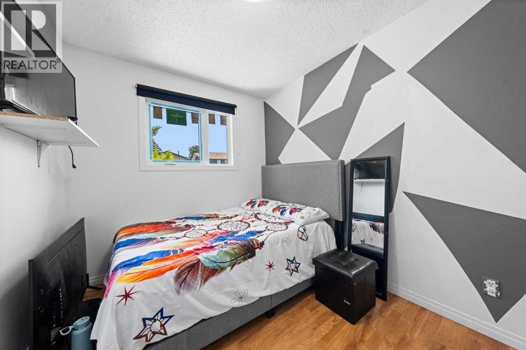 143 Castlebrook Rise NE - 12