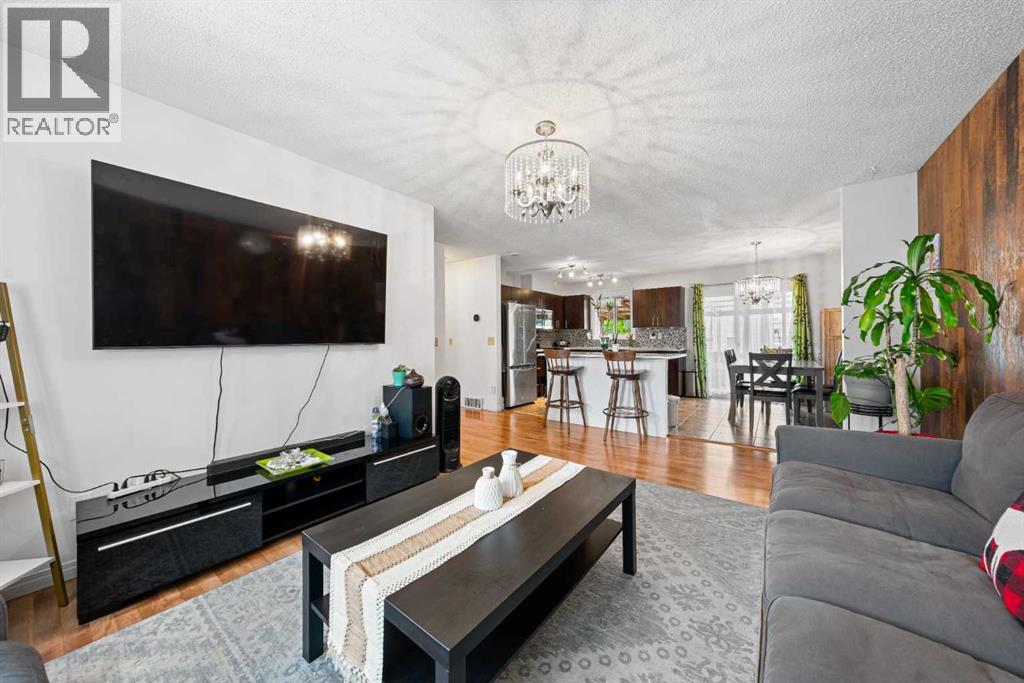 143 Castlebrook Rise NE - 7