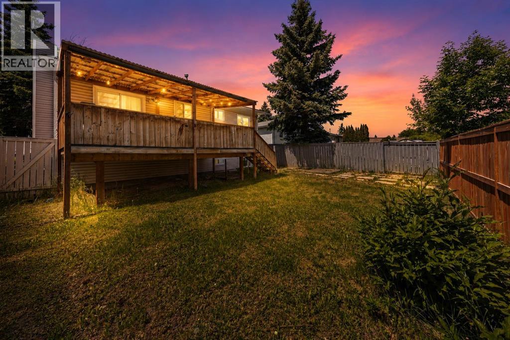 143 Castlebrook Rise NE - 23
