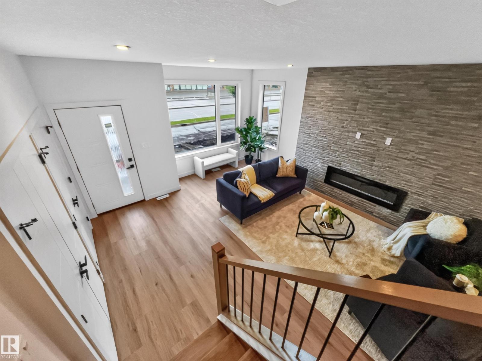 8711 149 ST NW - 1