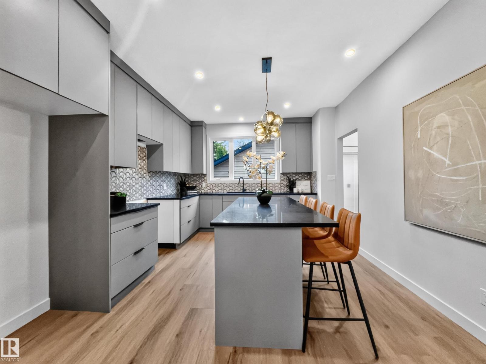 8711 149 ST NW - 16