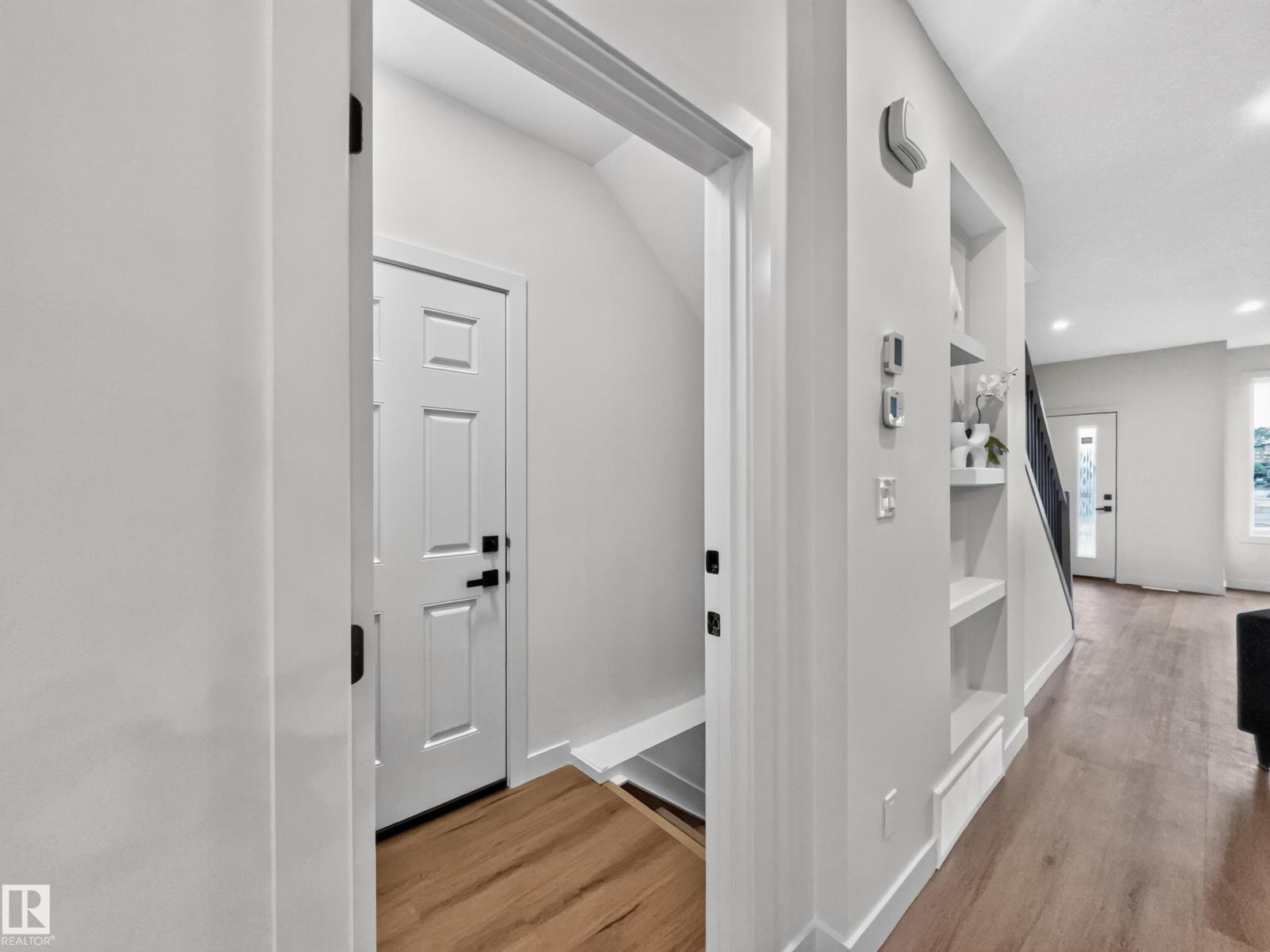 8711 149 ST NW - 24