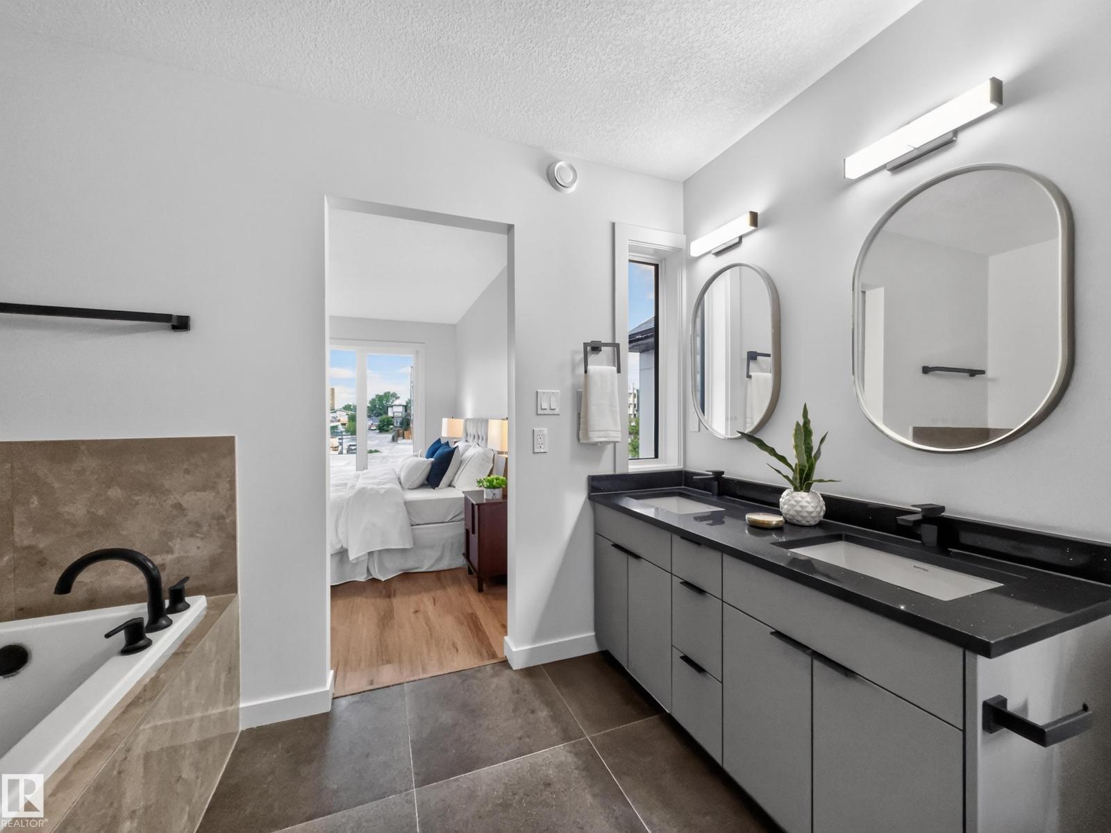 8711 149 ST NW - 34