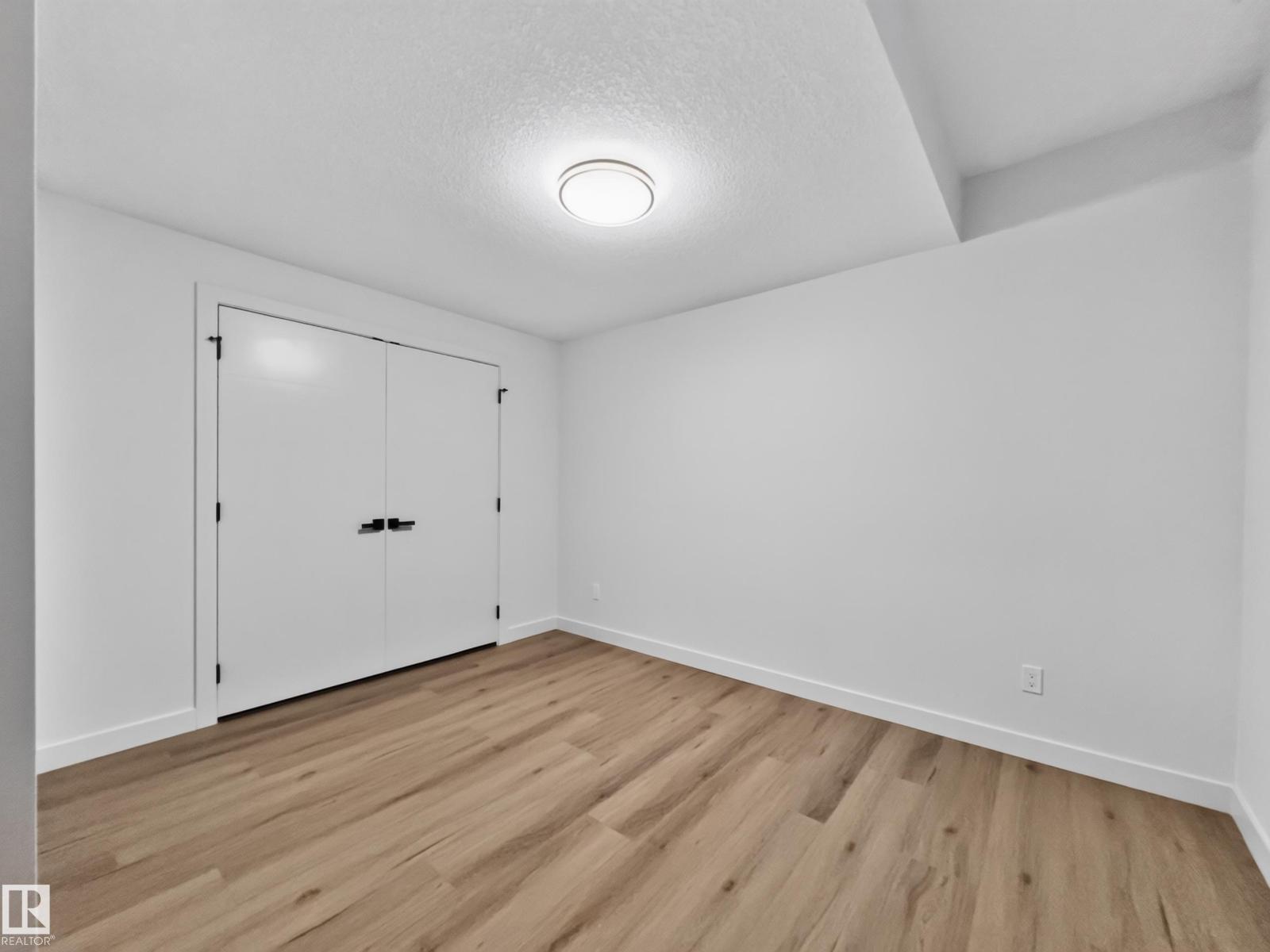 8711 149 ST NW - 62