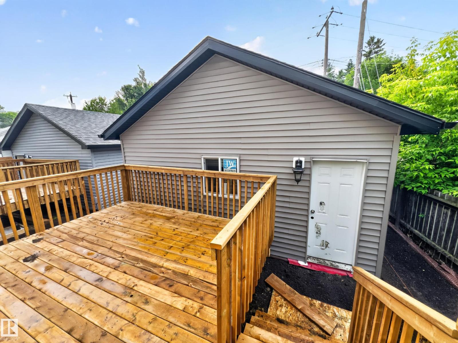 8711 149 ST NW - 64
