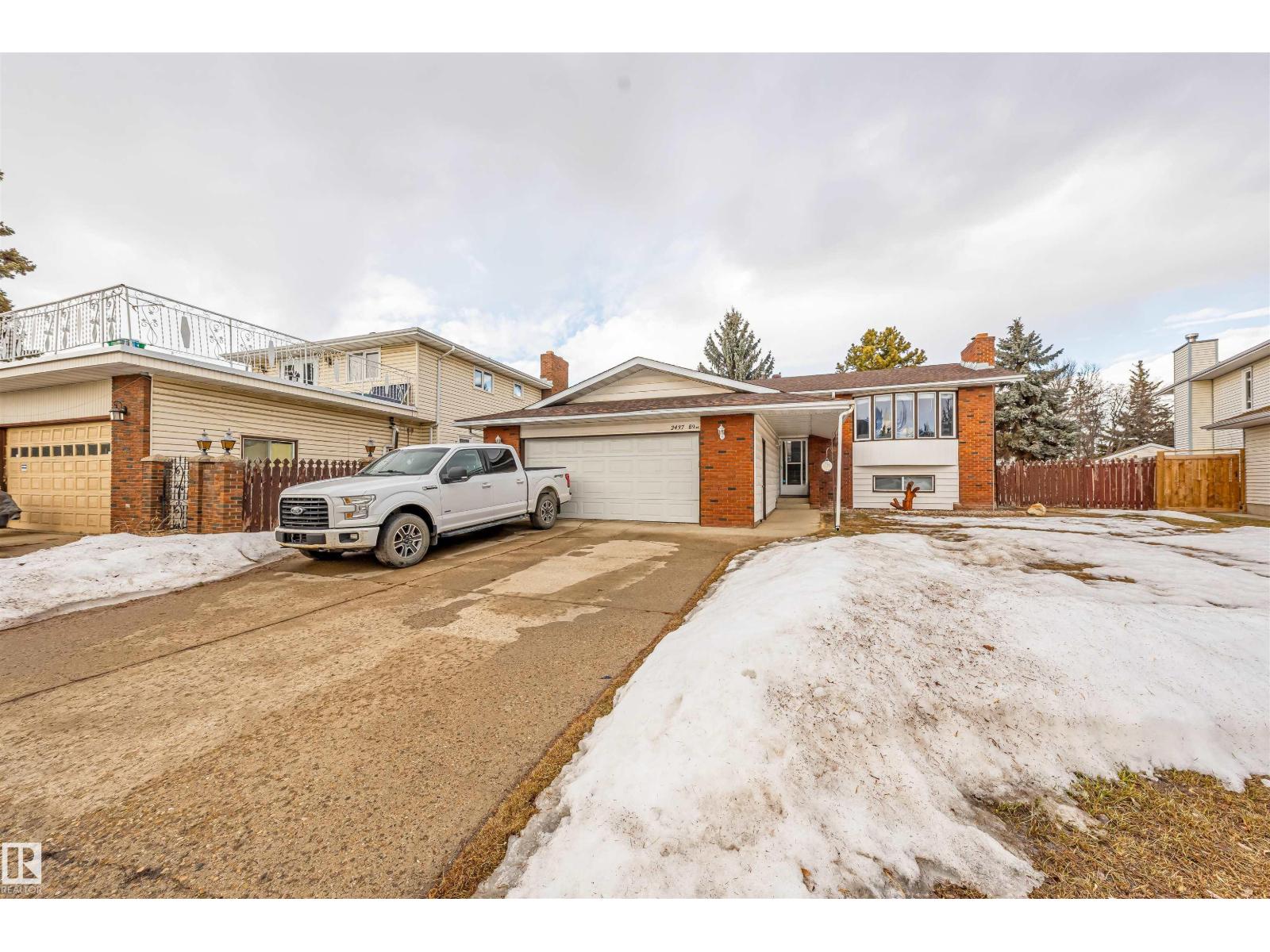 2437 89 ST NW - 1