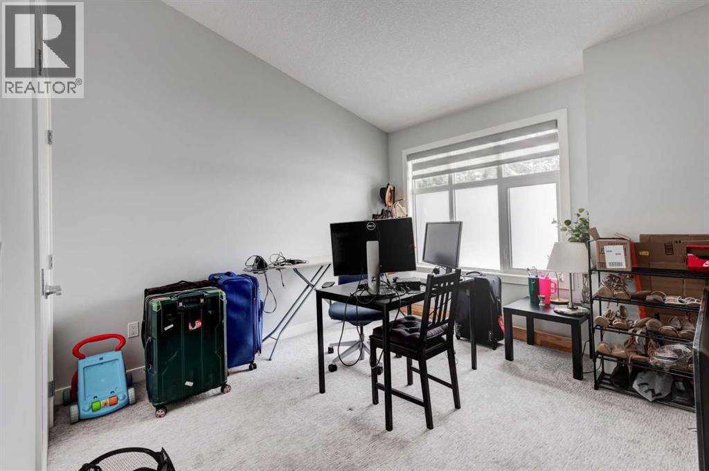 #107 408 27 Avenue NE - 21