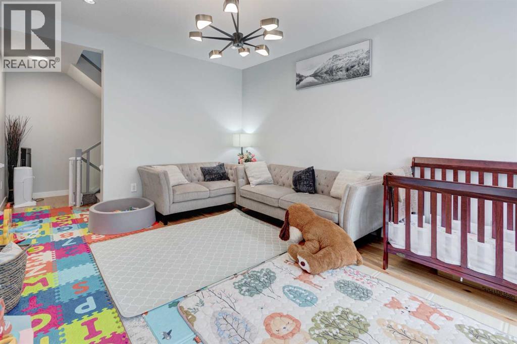 #107 408 27 Avenue NE - 3