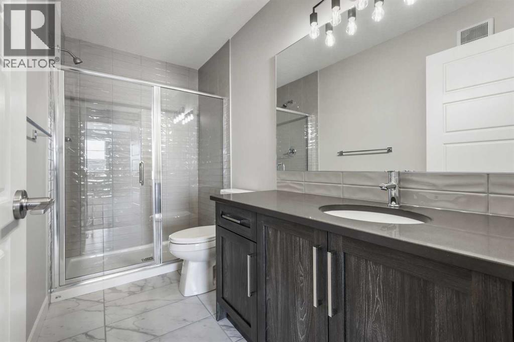 8 Waterford Glen - 33