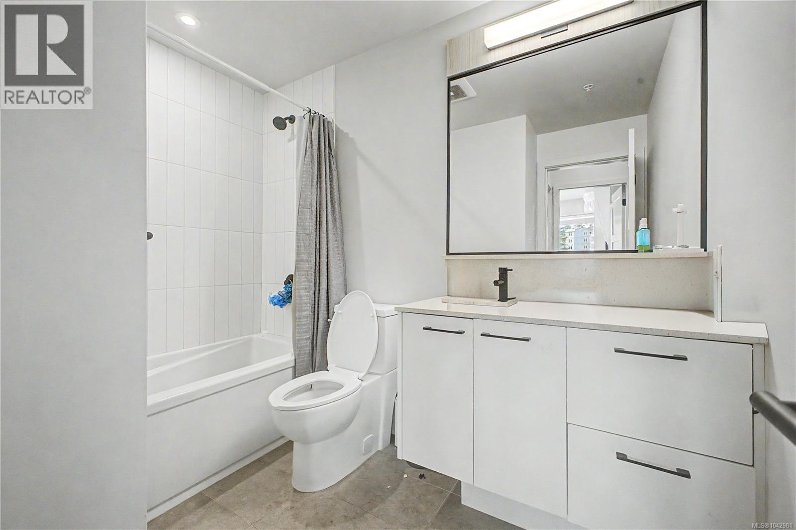 #304 947 Whirlaway Cres - 19