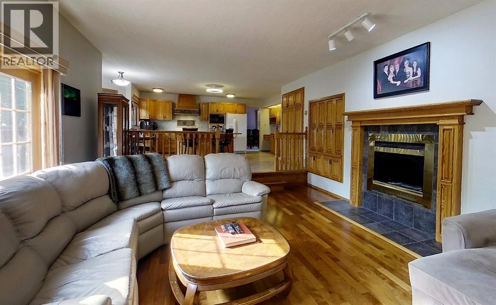 5245 16 Avenue - Image 23