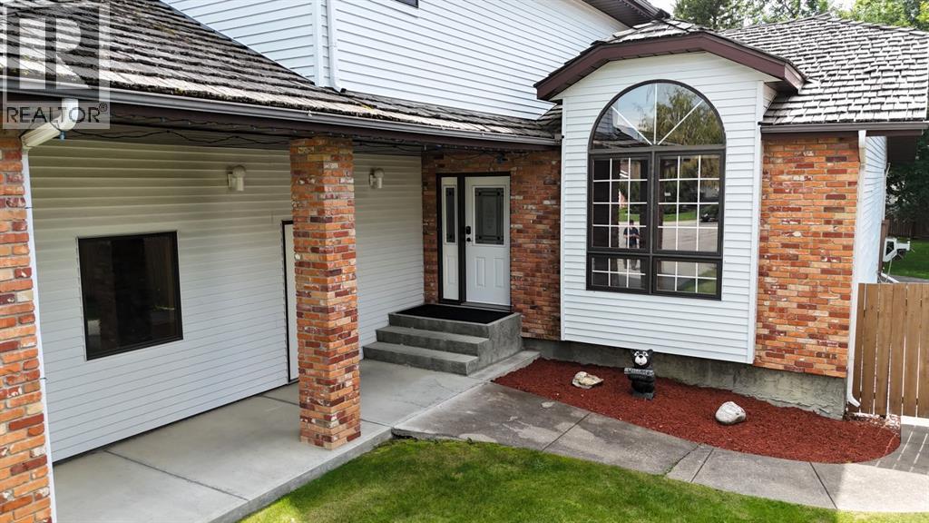 5245 16 Avenue - Image 4
