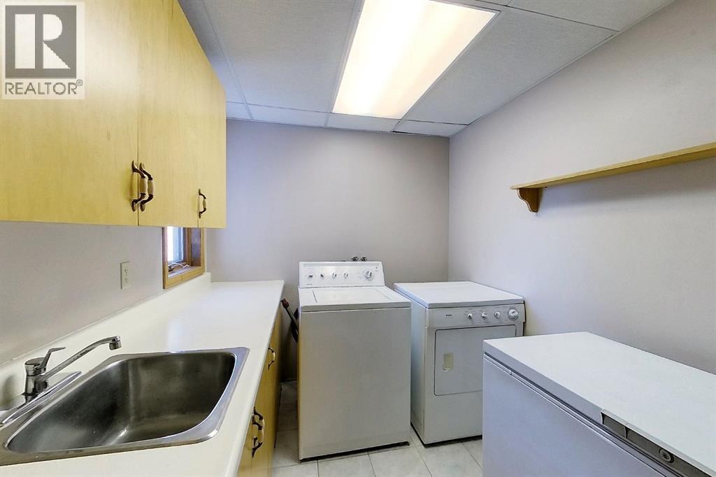 5245 16 Avenue - Image 34