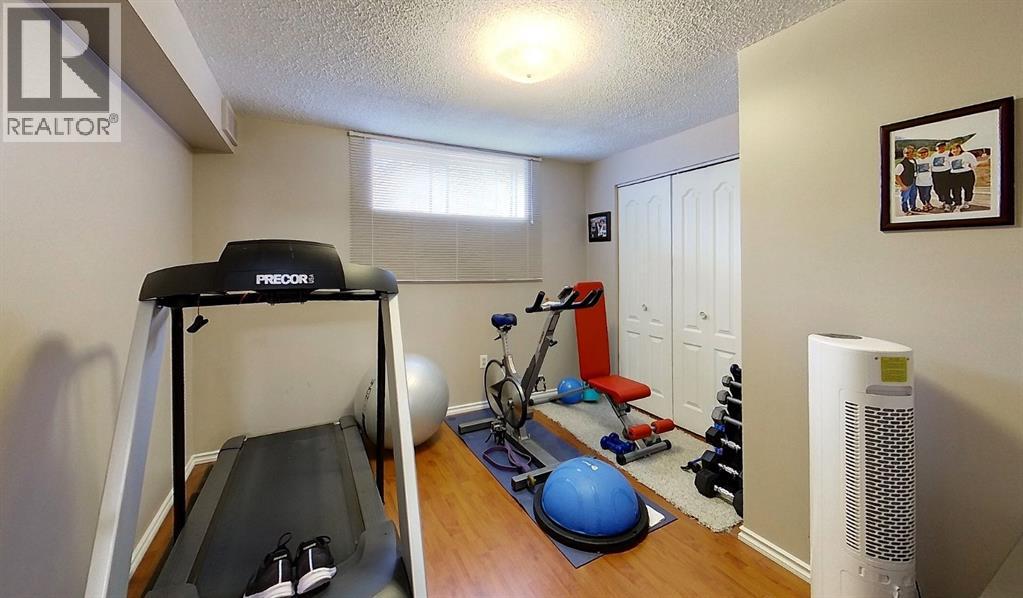 5245 16 Avenue - Image 48