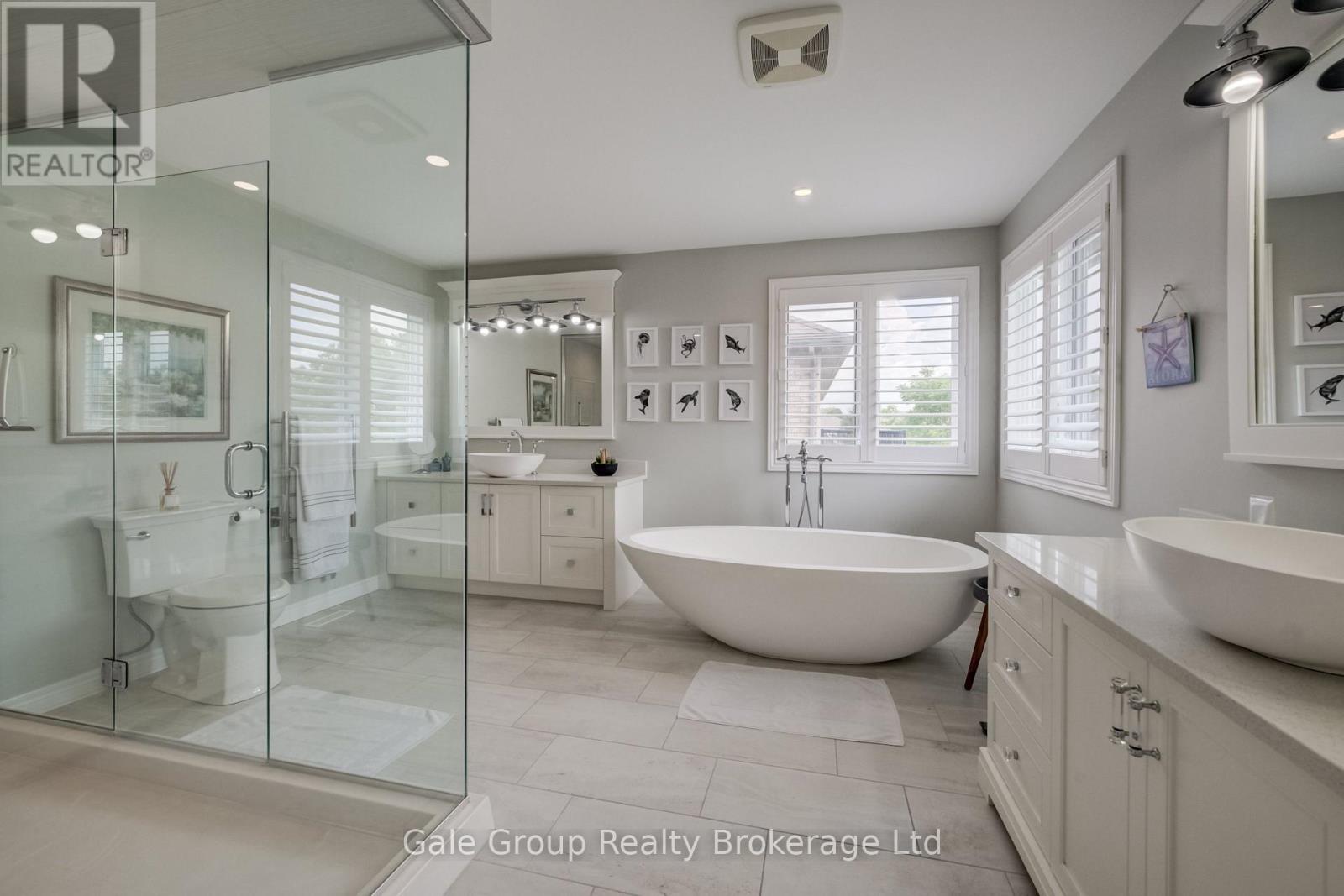 472 LAKEVIEW DRIVE - 25