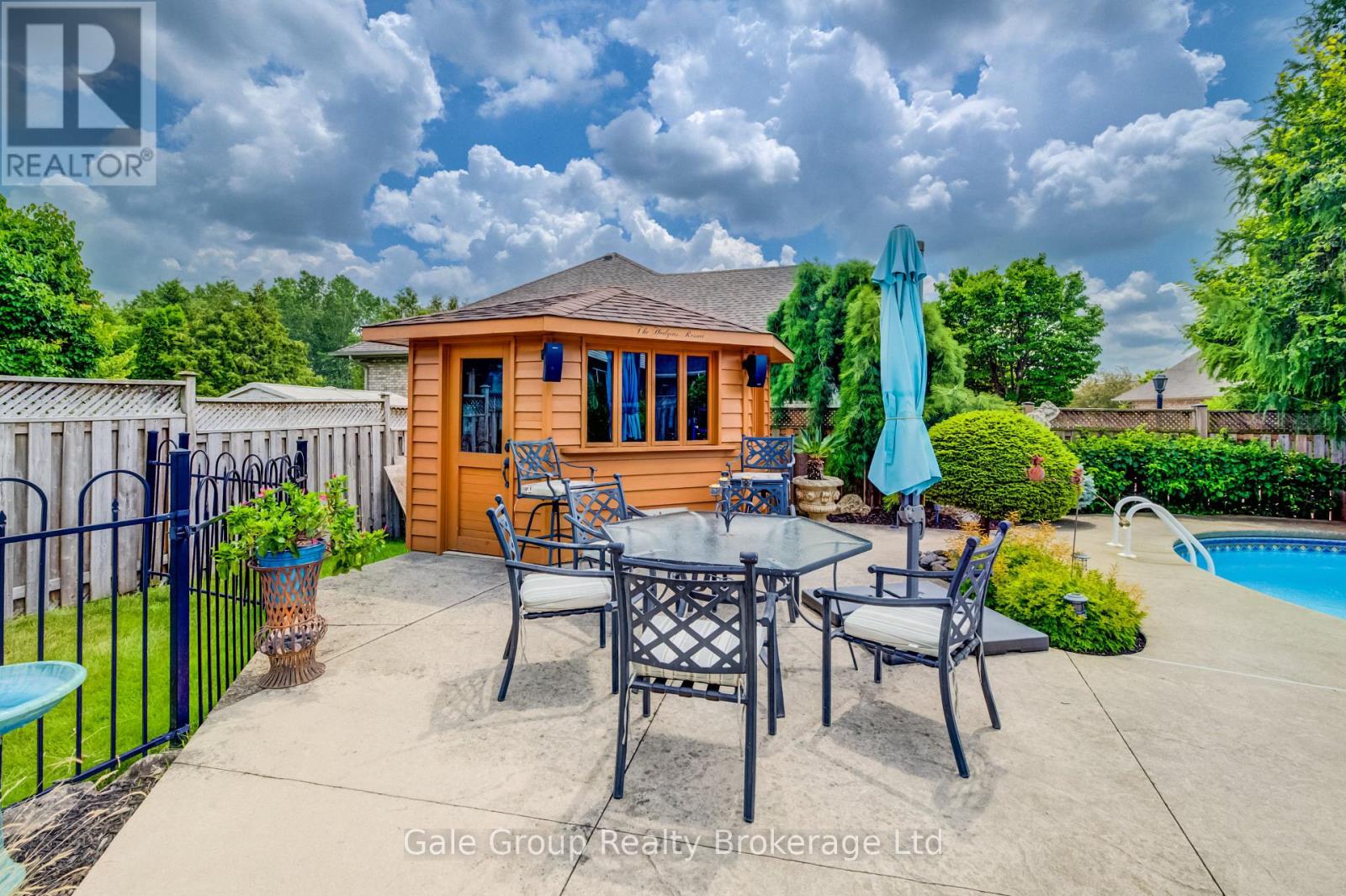 472 LAKEVIEW DRIVE - 36