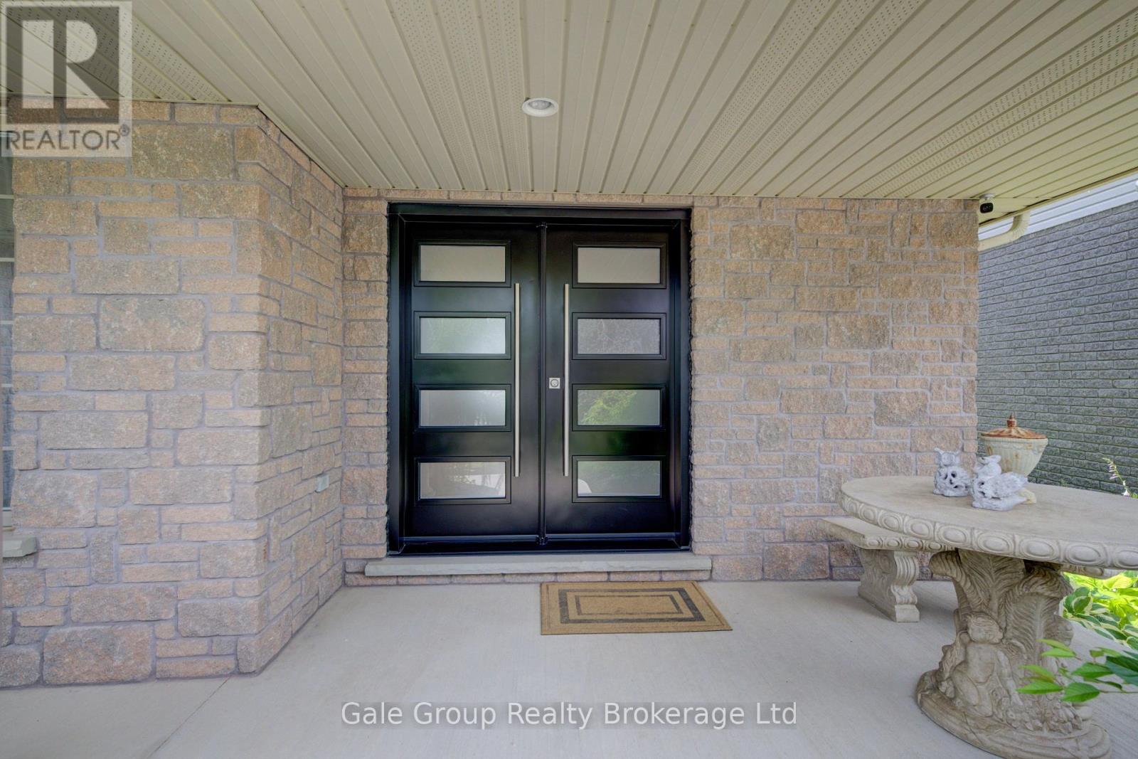 472 LAKEVIEW DRIVE - 4