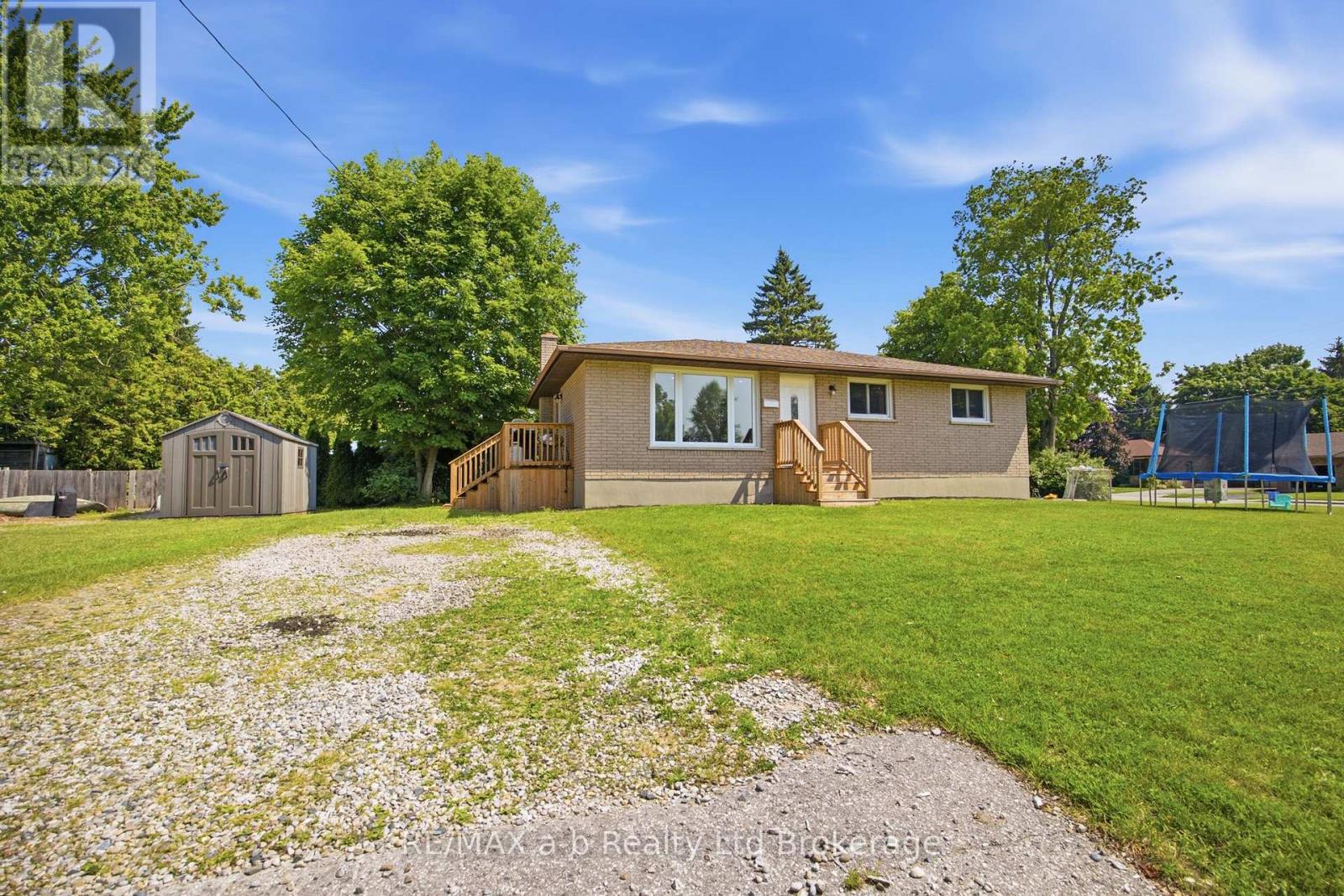 7 MARCHANT STREET - 1