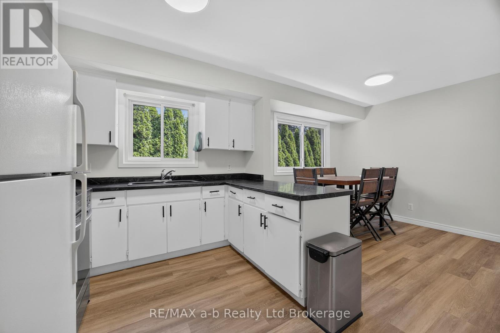7 MARCHANT STREET - 10