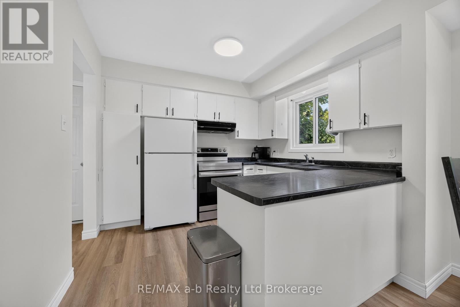 7 MARCHANT STREET - 11