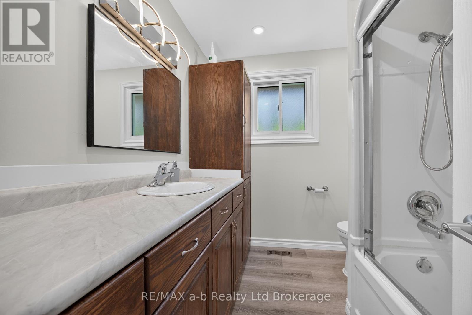 7 MARCHANT STREET - 14