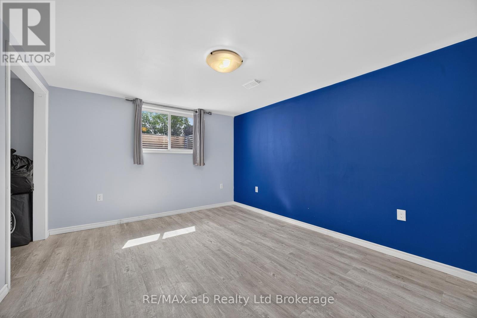 7 MARCHANT STREET - 21