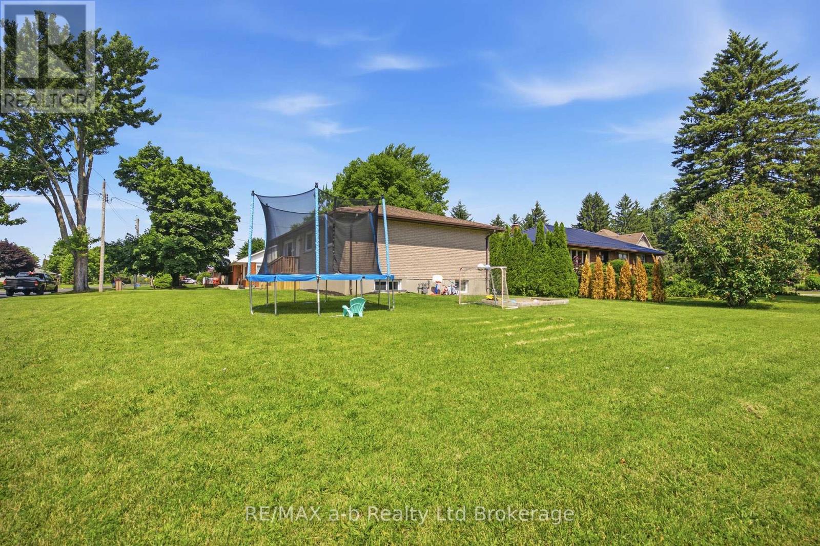 7 MARCHANT STREET - 7