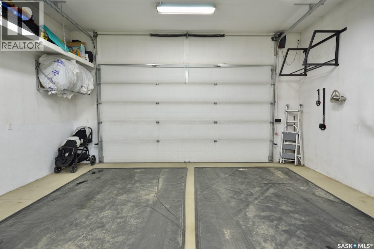 414 Veltkamp CRESCENT - 13