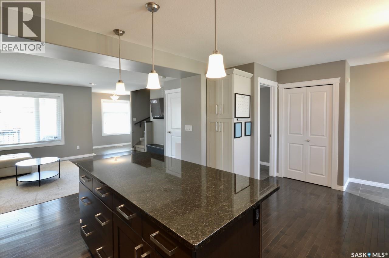 414 Veltkamp CRESCENT - 23
