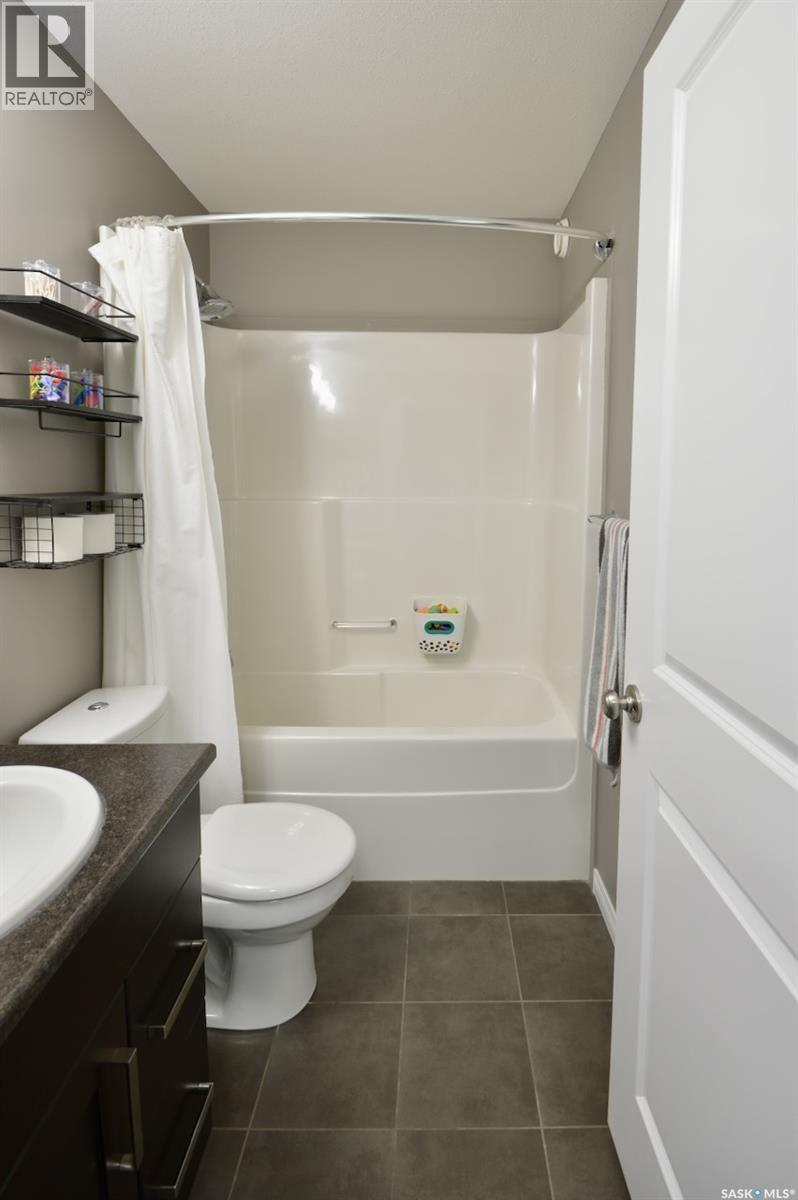 414 Veltkamp CRESCENT - 32