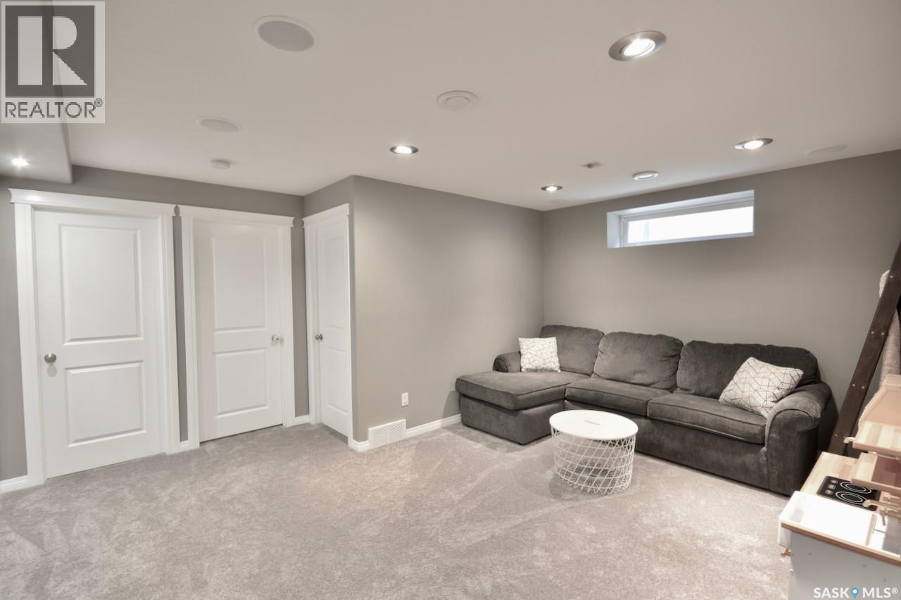414 Veltkamp CRESCENT - 41