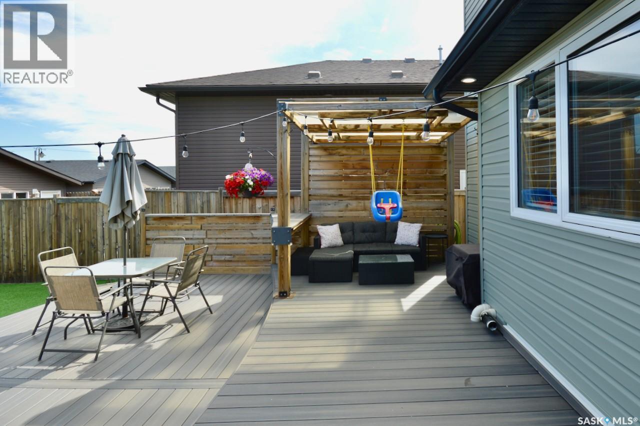 414 Veltkamp CRESCENT - 9